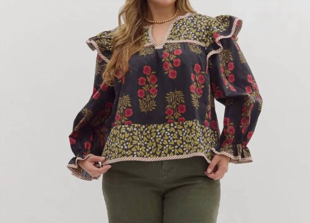 NEW ENTRO floral long sleeve top in black/ red